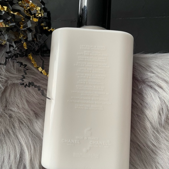 ✨Chanel Lotion and Extras (all shown) ✨ - Picture 6 of 11